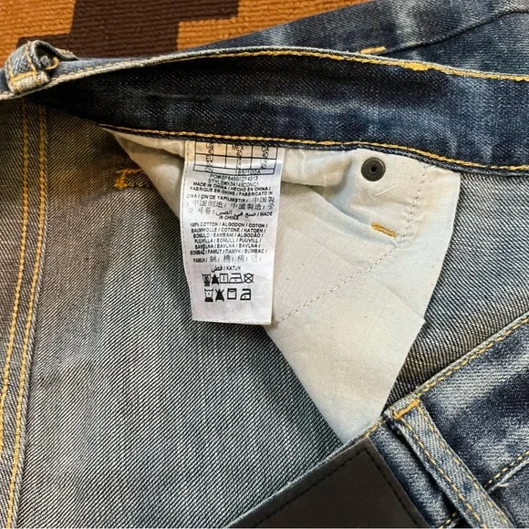 GUESS Mineral Washed Distressed Blue Denim Jeans Regular Straight Crescent Fit - Picture 6 of 12